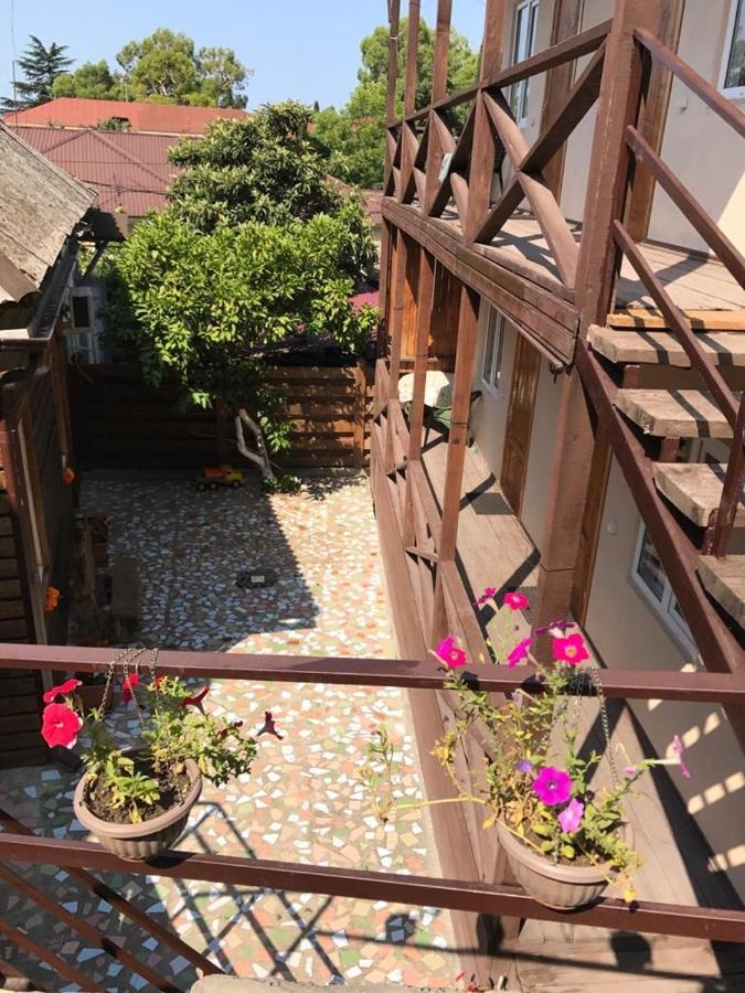 Hotel Gostevoy Dom Samir Gagry Zewnętrze zdjęcie