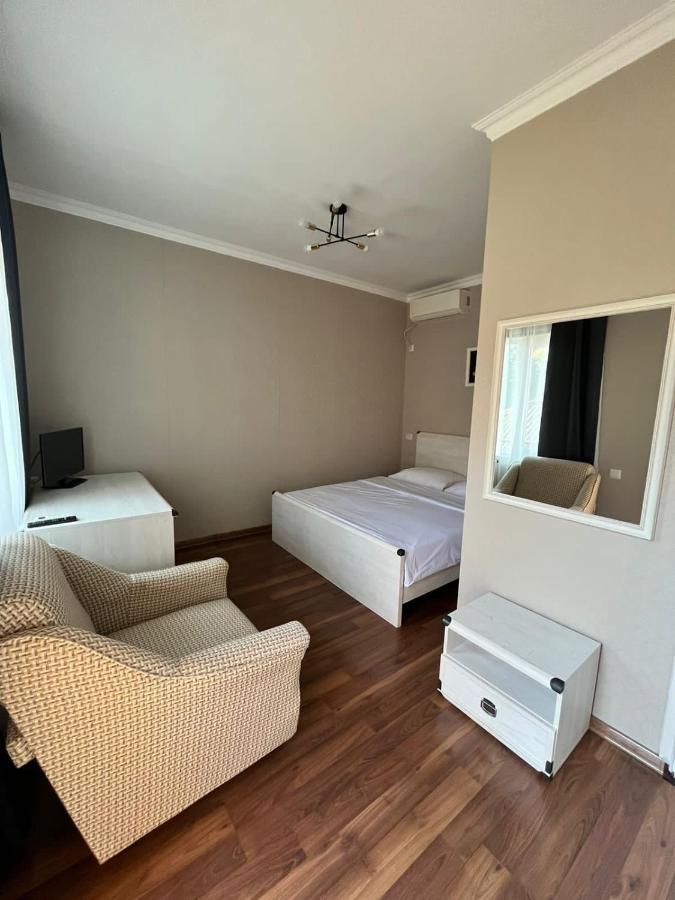 Hotel Gostevoy Dom Samir Gagry Zewnętrze zdjęcie